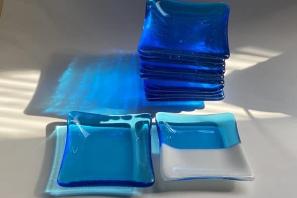 A Splash of Blue: Handcrafted Soap Dishes for a Boutique Hotel